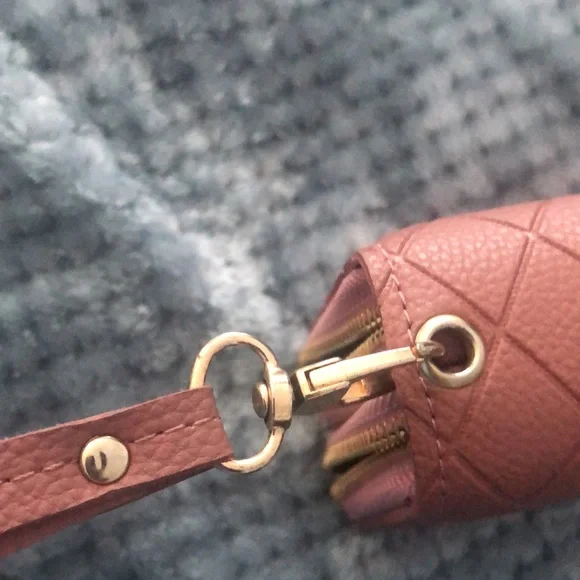 Wristlet wallet Deep mauve color 2 zippers Fashion& Classic roomy12 card slots - Picture 7 of 7